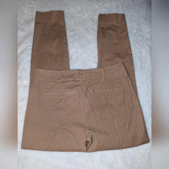 New York and company stretch pants with a straight pant leg size 6 - Picture 2 of 3